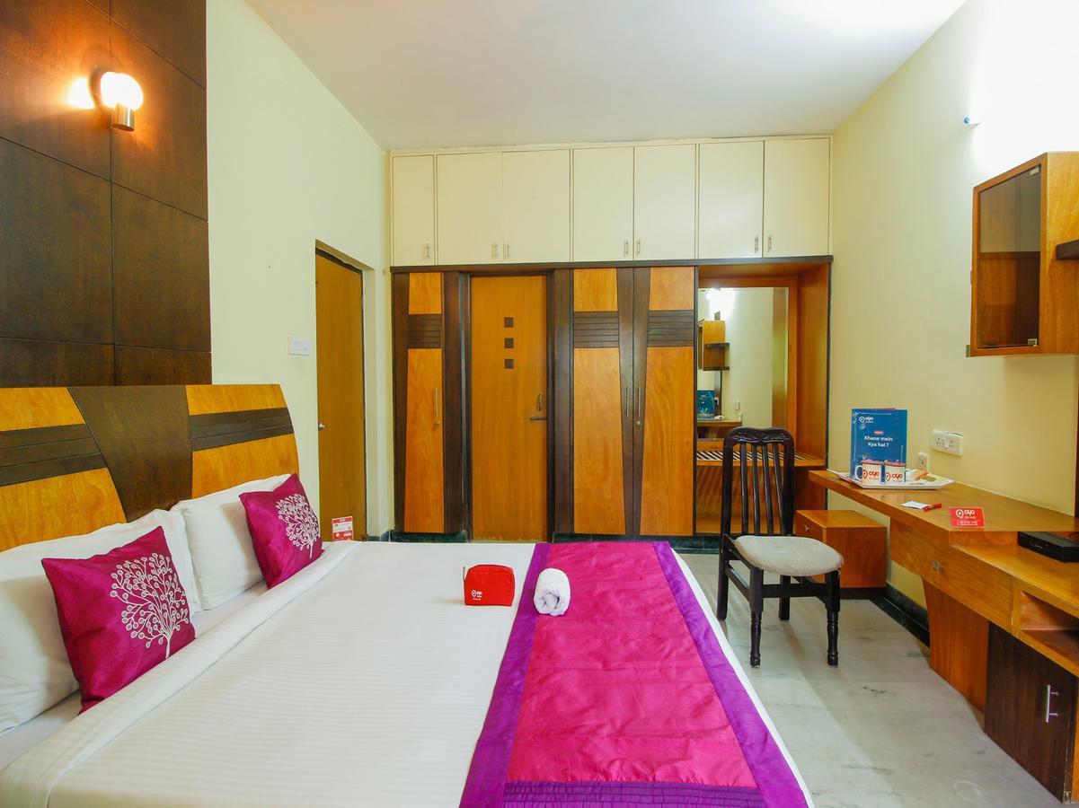 Balaji Residency Hotel Haiderabad Buitenkant foto