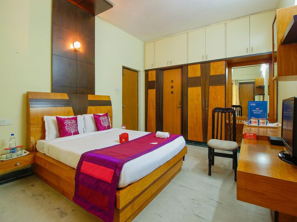 Balaji Residency Hotel Haiderabad Buitenkant foto