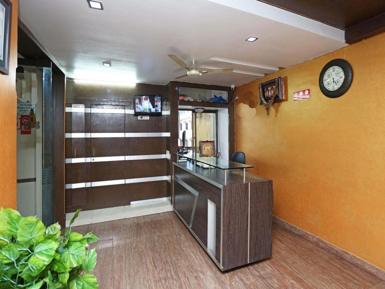 Balaji Residency Hotel Haiderabad Buitenkant foto